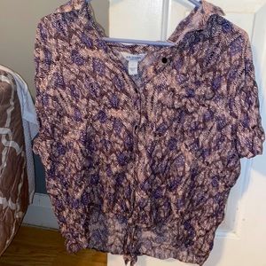 Cute blouse! XL very cute print! Never worn! Fits a little to big on me!